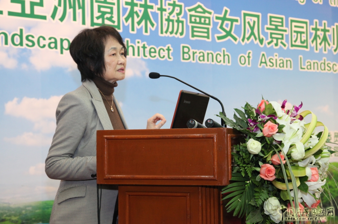 王小璘教授