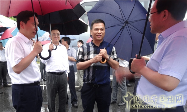 杭州市領(lǐng)導(dǎo)檢查建德320國(guó)道精品示范道路建設(shè)工程