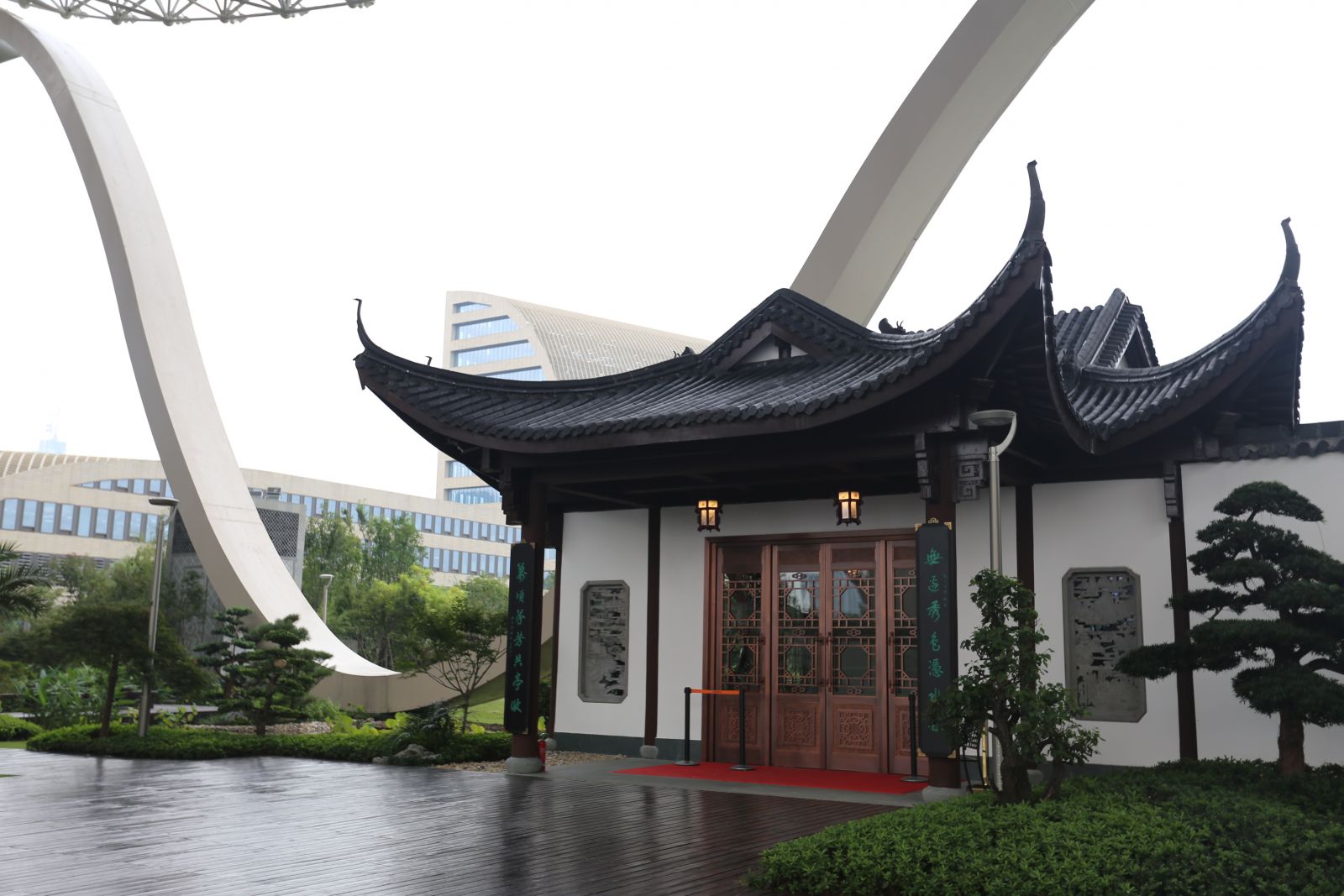 2016園冶杯專(zhuān)業(yè)獎(jiǎng)參賽項(xiàng)目：杭州國(guó)際博覽中心屋面園林綠化工程