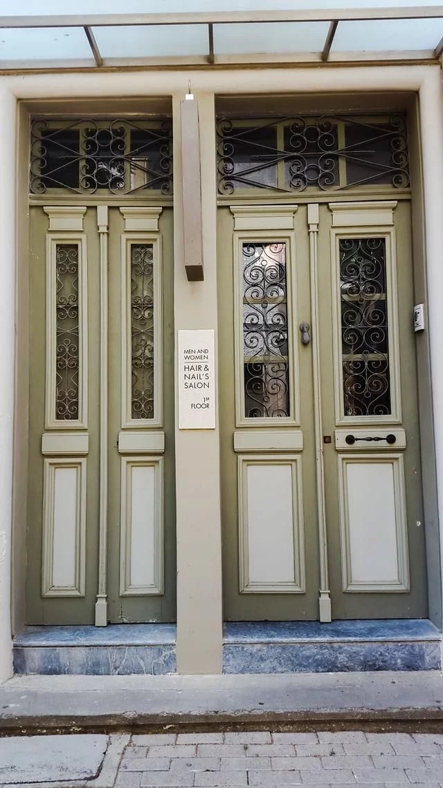 城市建筑文化的縮影記錄樸素真實的門