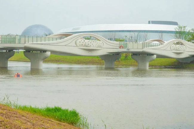 上海最大海綿公園“星空之境”開園試運行