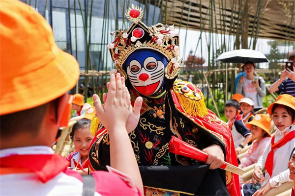 成都世園會(huì)邀八方來(lái)客中秋共赴“花”約！