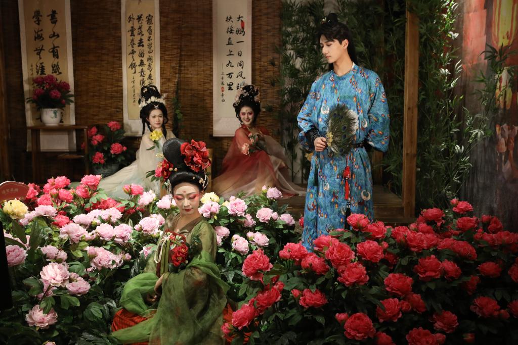 “花樣”文旅激活“春日經(jīng)濟”