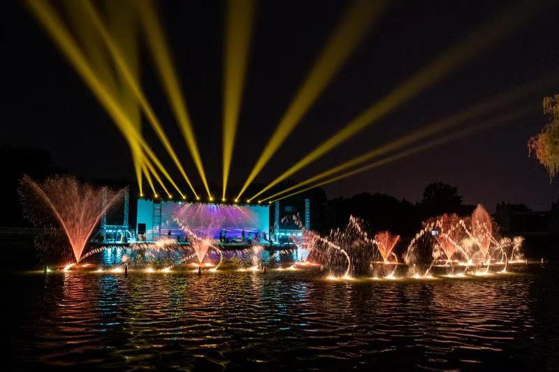 北京世界公園開啟“五洲奇妙夜”