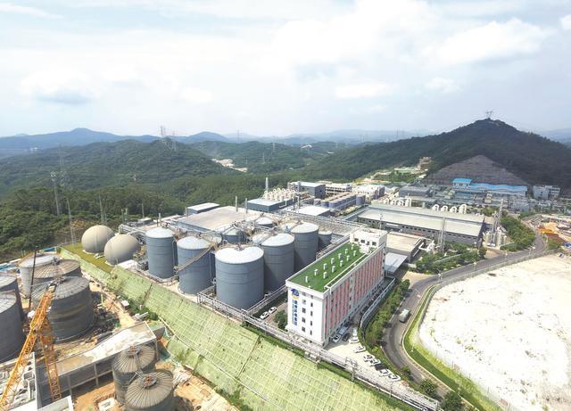 廣州全國首創在垃圾處理廠建起環保主題公園