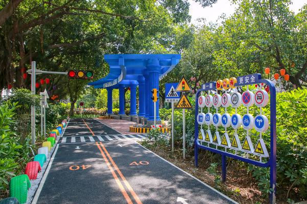 廣東佛山：沉浸式“交通安全主題公園”建成