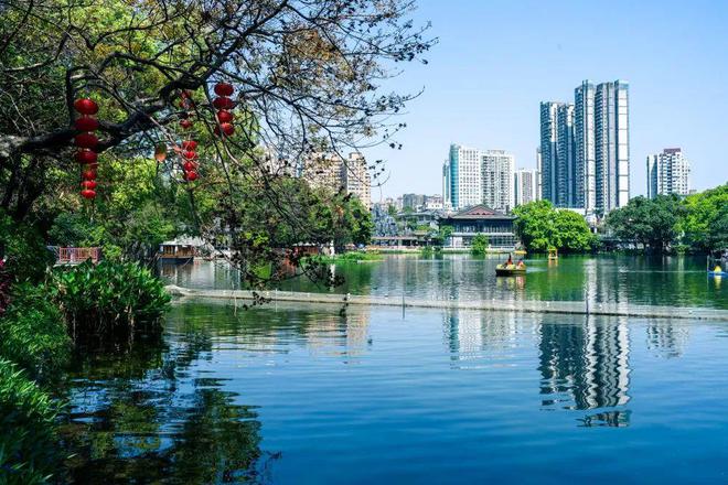 尋找中國最“綠”城市 人均綠地面積第一是誰？
