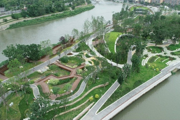 成都首個“漂浮公園”已成打卡新地標
