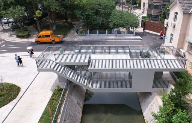 南京：全球702位設計師貢獻創意 建成景觀廊橋
