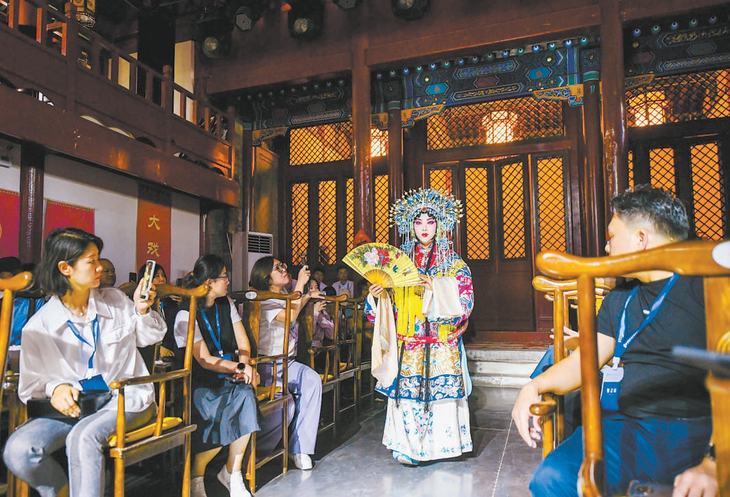 北京會(huì)館集中的前門東區(qū)，正在經(jīng)歷怎樣的蛻變？